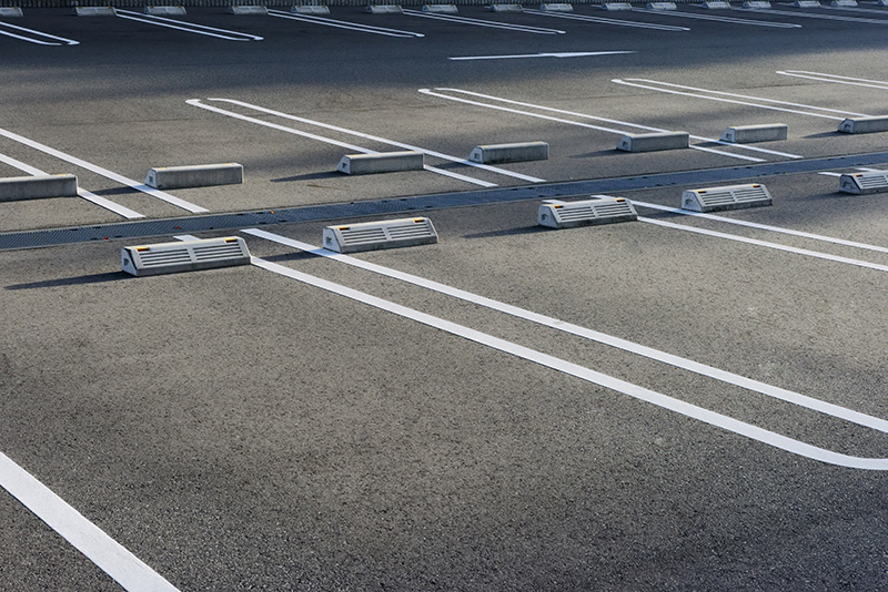 Pressure Washing Your Commercial Parking Garage Has Its Benefits